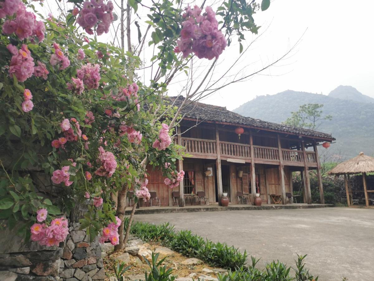 Lo Lo Homestay & Cafe Meo Vac Exterior photo