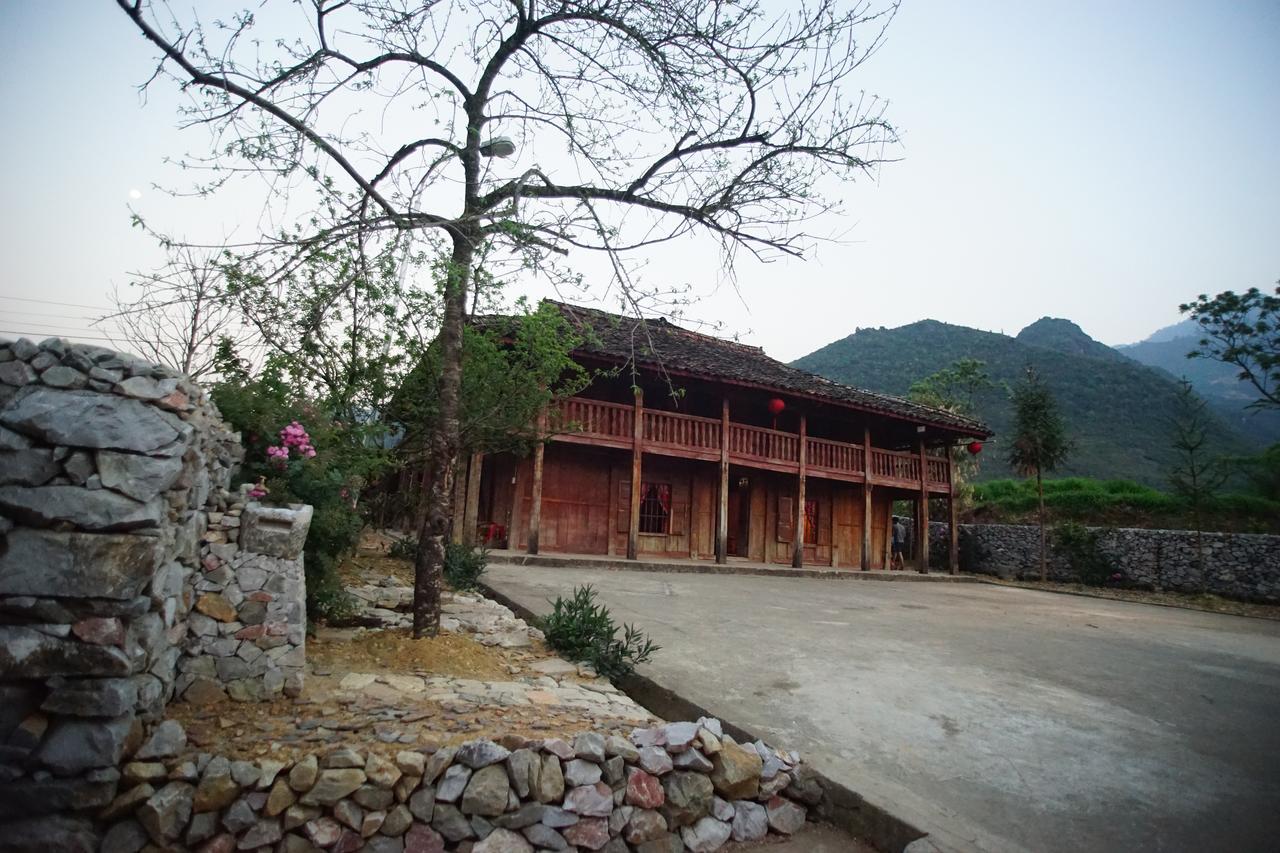 Lo Lo Homestay & Cafe Meo Vac Exterior photo